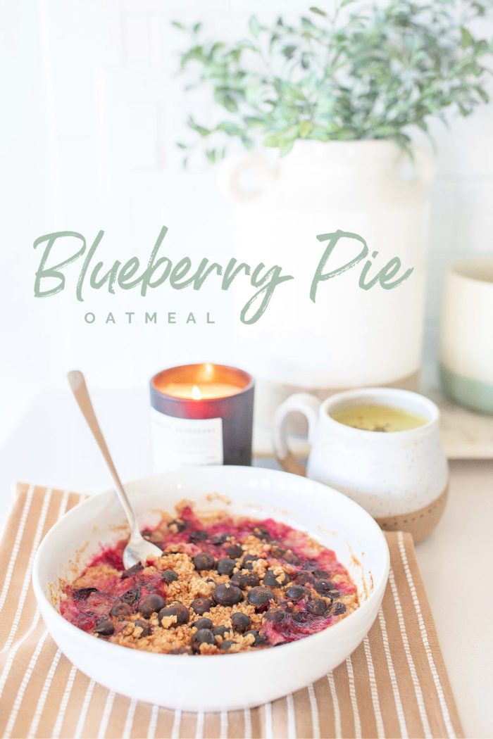 Blueberry Pie Oatmeal | Quick & Easy Healthy Breakfast