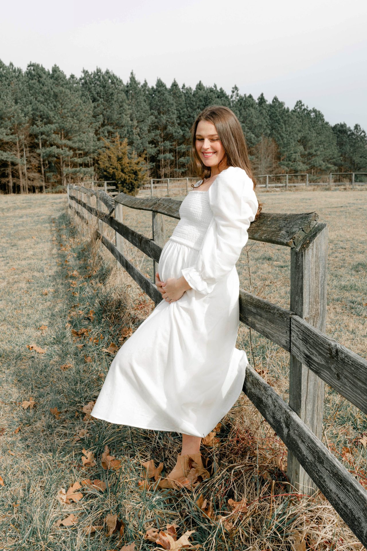 Maternity, maternity shoot, seven months pregnant, gold birthday pregnant, photography, taralynn de photography, white dress, asos, pregnancy photoshoot dress, what to where photoshoot pregnancy